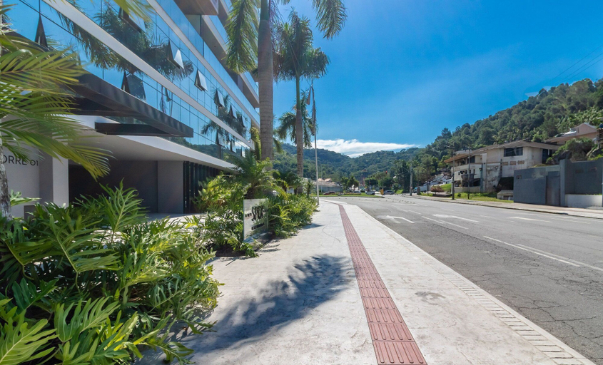 Others 4, Building With Swimming Pool Next to Balneario Shopping in BC - TSO, Balneário Arroio do Silva