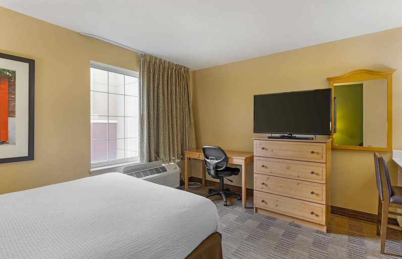 Bedroom 3, Extended Stay America Suites St Louis Westport Central, Saint Louis