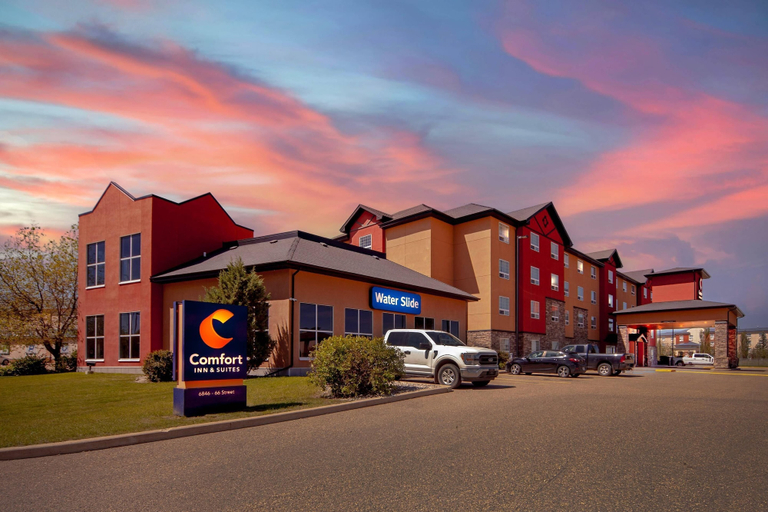 Exterior & Views 2, Comfort Inn & Suites Red Deer - Highway 11, Division No. 8