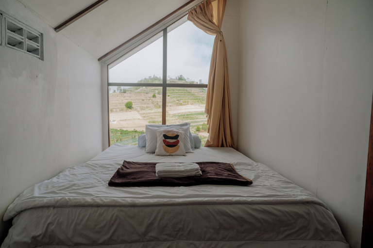 Room 4, INSTAY Villa Sikunir Dieng, Wonosobo