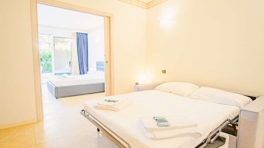 Bedroom 4, 14 Relais du Lac Charme - Italian Homing, Brescia