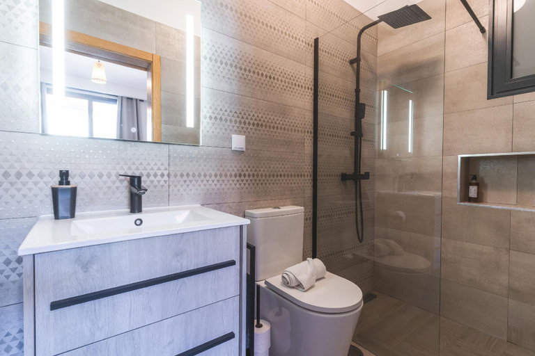Bathroom 3, Figueiras House by Atlantic Holiday, Câmara de Lobos
