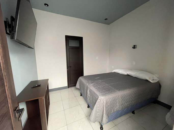 Room 4, Hotel Orquídea, San Juan La Laguna