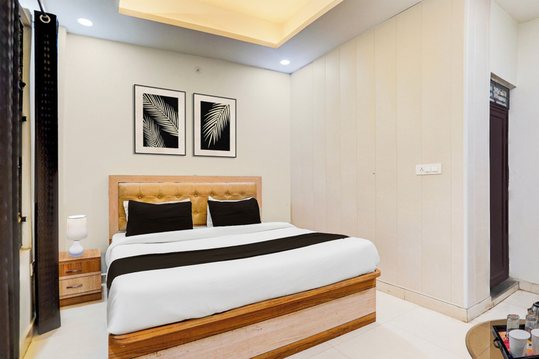 Room 5, OYO Hotel O Subedarganj Railway Junction, Kaushambi