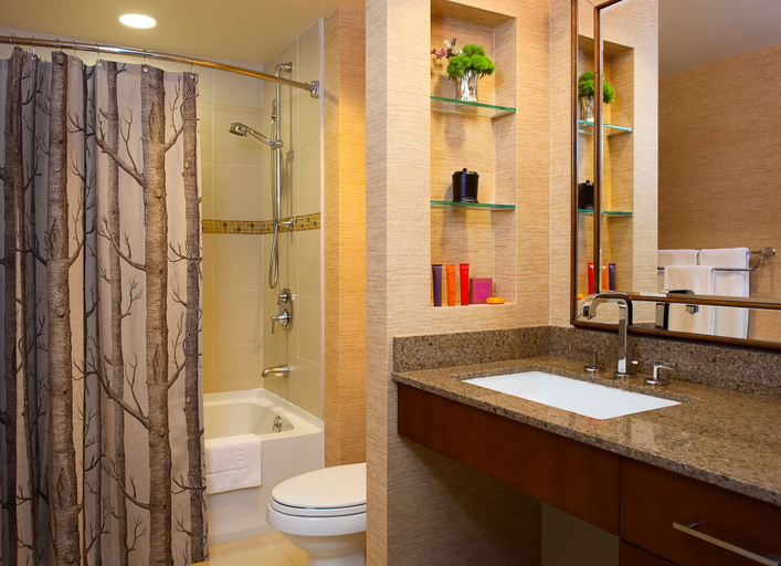 Bathroom 5, RiverPlace Hotel, Multnomah