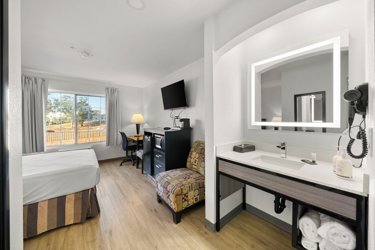 Bathroom 4, Ramada by Wyndham Ontario, San Bernardino