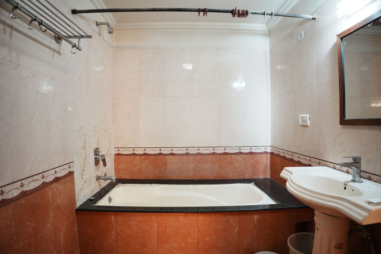 Bathroom 3, Arch Manor Bhopal, Bhopal
