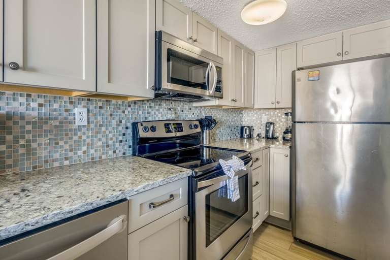 Private kitchen 4, Islander Beach Resort 506 2 Bedroom Condo, Okaloosa