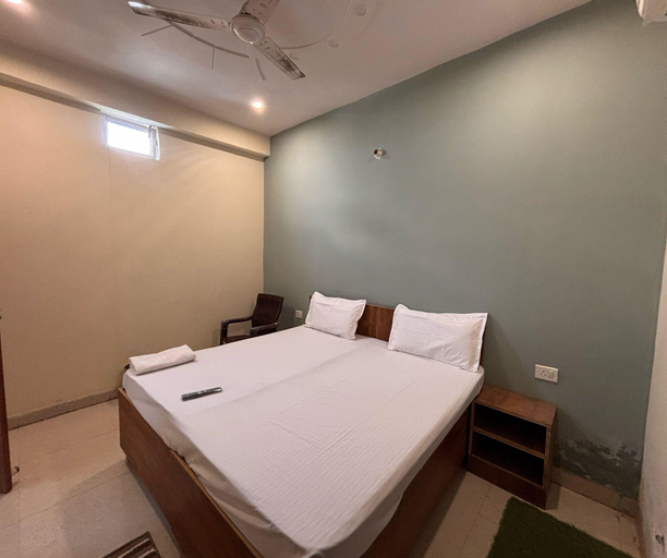 Room 5, Ollection O Sector 95B Gurgaon, Gurgaon
