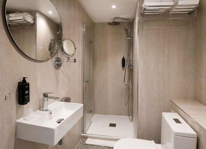 Bathroom 5, De Herbert Amsterdam (Formerly France Hotel), Amsterdam