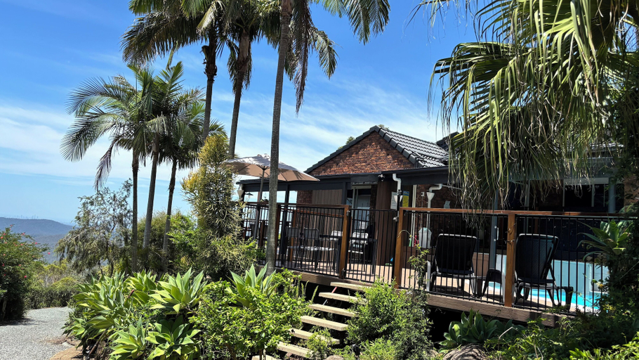 Exterior 4, The Hillside Retreat-House, Tamborine Mountain
