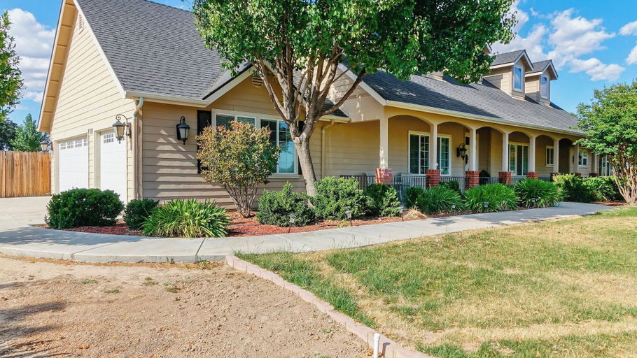 Interior 5, Peace of Mind by Avantstay Fenced BBQ Yard + Game Table Paso Robles, San Luis Obispo