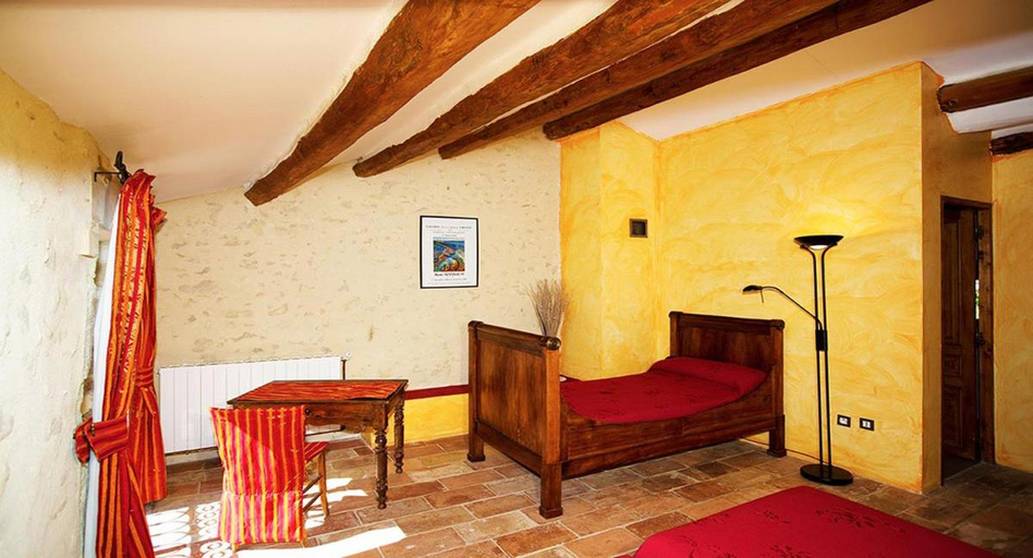 Bedroom 2, Maison d'Hotes Lou Geneste, Vaucluse