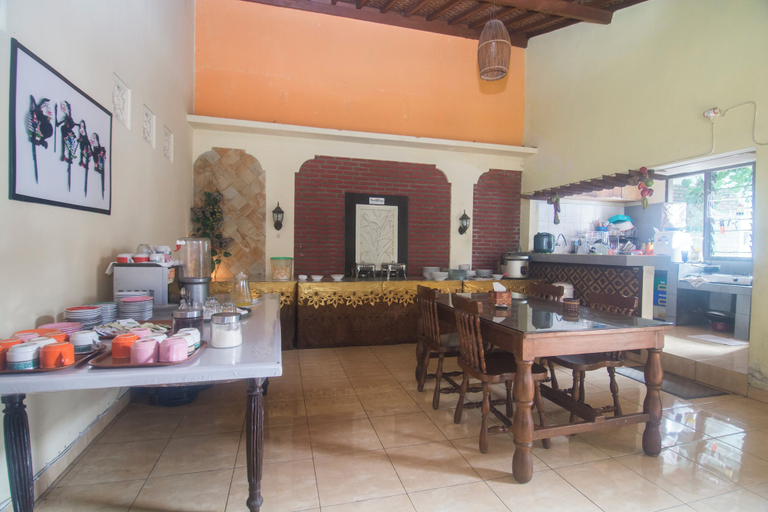 Dining 3, Hotel O Ndalem Padma Asri Guest House, Sleman