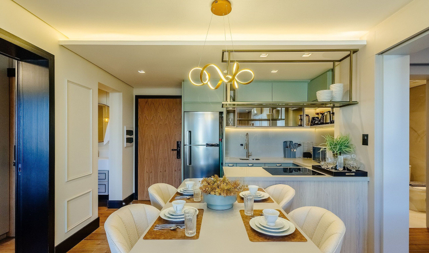 Dining, Apt w/ Balcony, Fireplace & View in Center Dms0107, Gramado