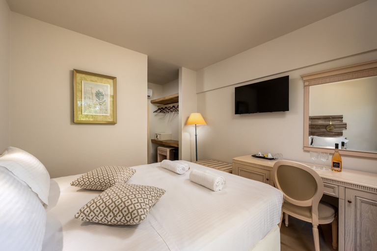 Bedroom 5, Trees boutique art hotel, South Aegean