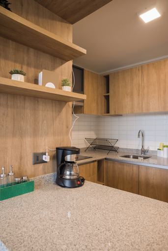 Private kitchen 5, Beautiful Apt in Las Condes with Pool, Cordillera