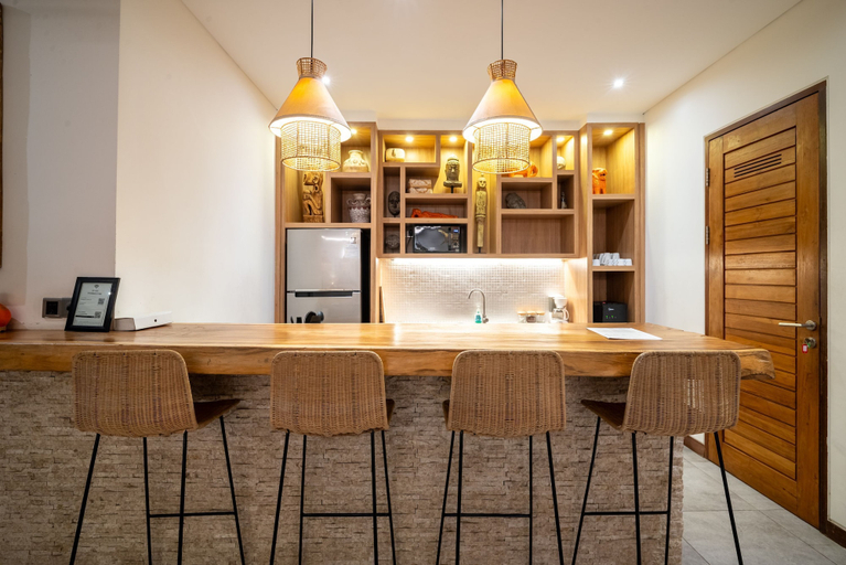 Room 3, Modern Coastal 4BR Villa Walk to Finns Canggu, Badung