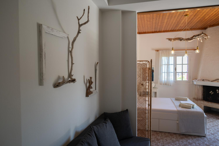 Bedroom 2, Astradeni Studios, North Aegean