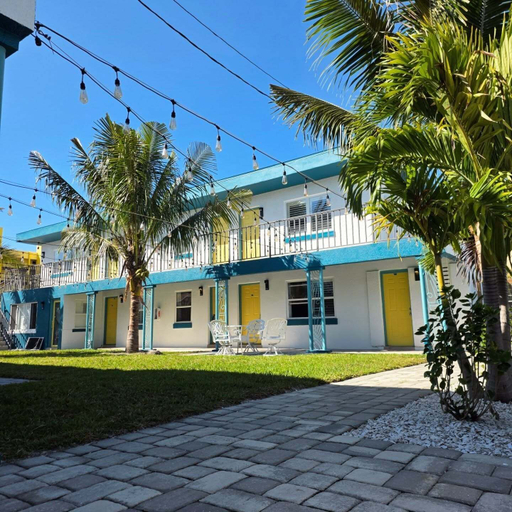 Exterior, Seaside Beach Resort, Pinellas