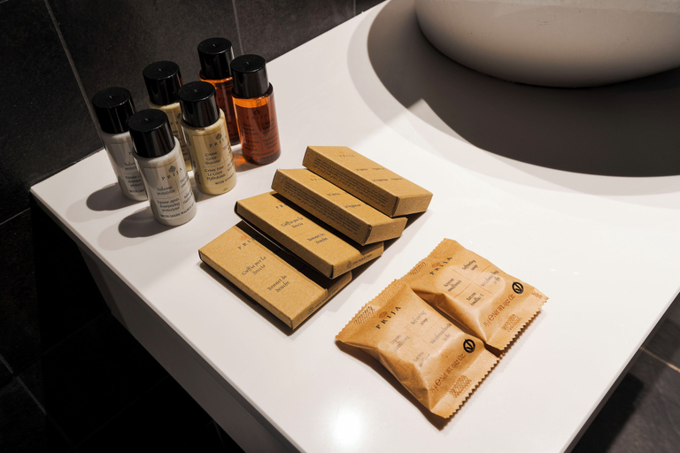 Bathroom amenities 3, Zurafa Resort, Syracuse