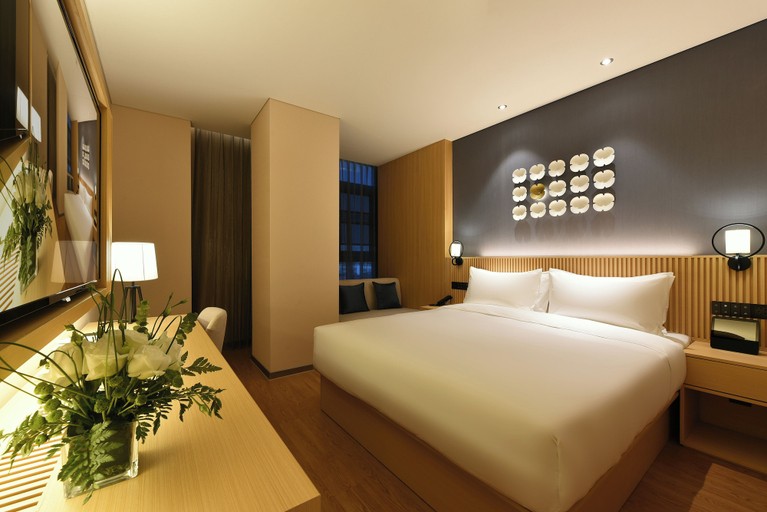 Room 5, Crystal Orange Guomao Joy City, Beijing