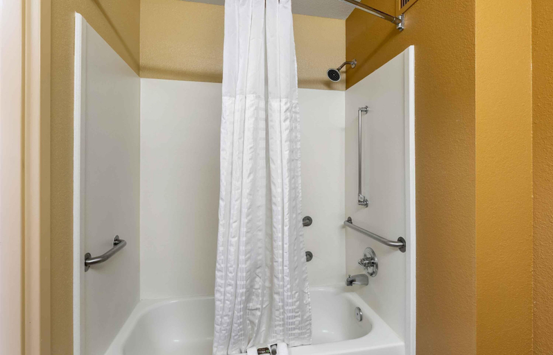 Bathroom 4, Extended Stay America Suites St Louis Westport Central, Saint Louis