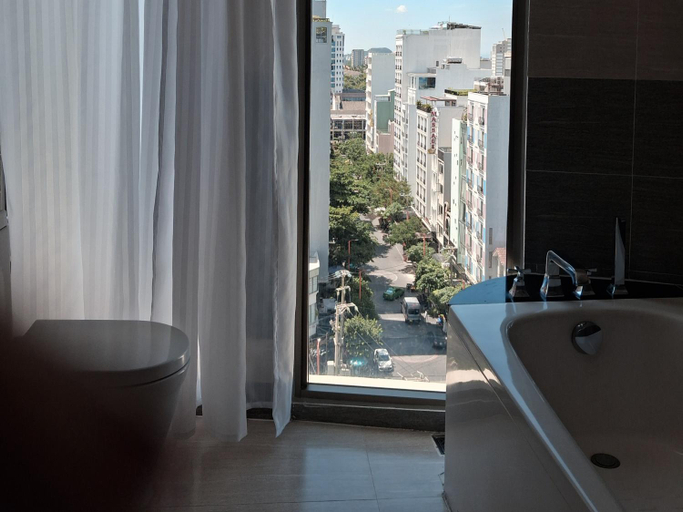 Bathroom 4, Tamarind Hotel, Da Nang