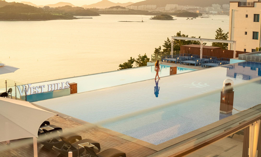Sport & Beauty 4, Yeosu West Hills Pool Villa, Yeosu