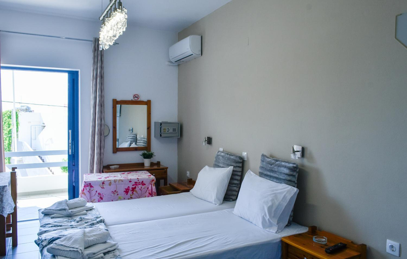 Bedroom 2, Adamas Rooms, Crete