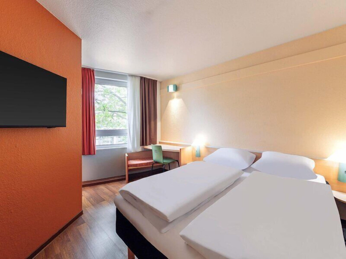 Bedroom 4, B&B HOTEL Essen-Hbf, Essen