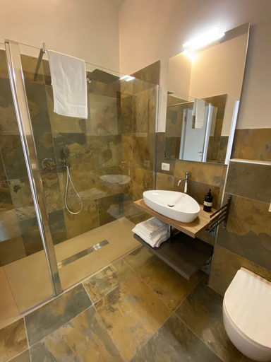 Bathroom 4, Dimora Filippo, Fermo