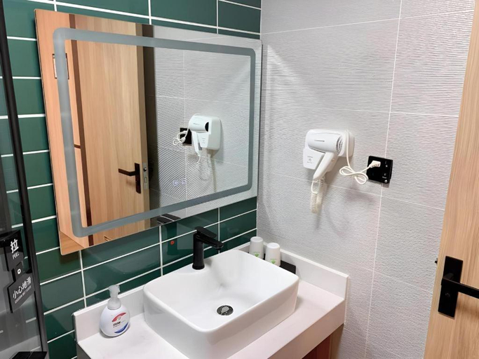 Bathroom 3, Green Tree Inn Huangshan Yixian County Xidi Hongcu, Huangshan