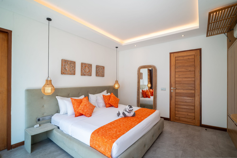 Room 2, Modern Coastal 4BR Villa Walk to Finns Canggu, Badung