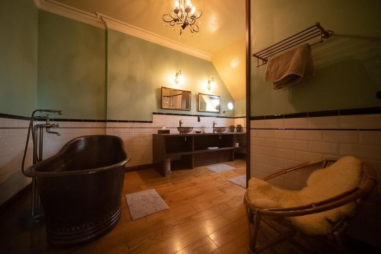 Bathroom 2, Villa Clementine, Oost-Vlaanderen