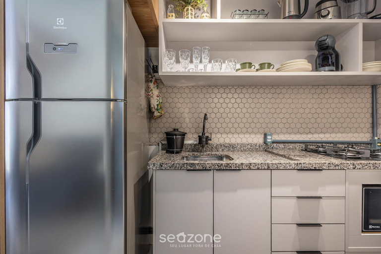 Private kitchen 3, Loft w/ Balcony Steps From the Beach - Plo0009, Jaguaruna