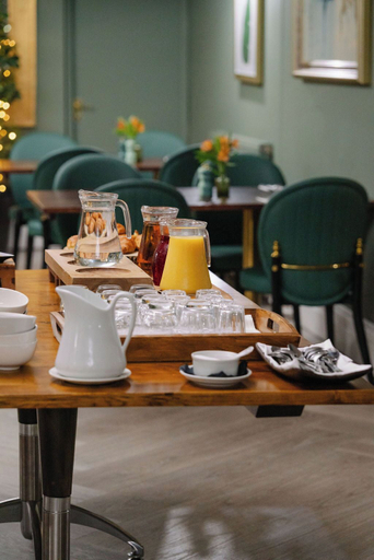Food & Drinks 5, Mere Court Hotel, Cheshire East