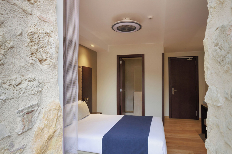 Bedroom 3, De La Trucha Hotel, Teruel