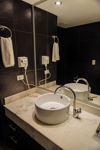 Bathroom 5, Riande Urban Hotel, Panamá