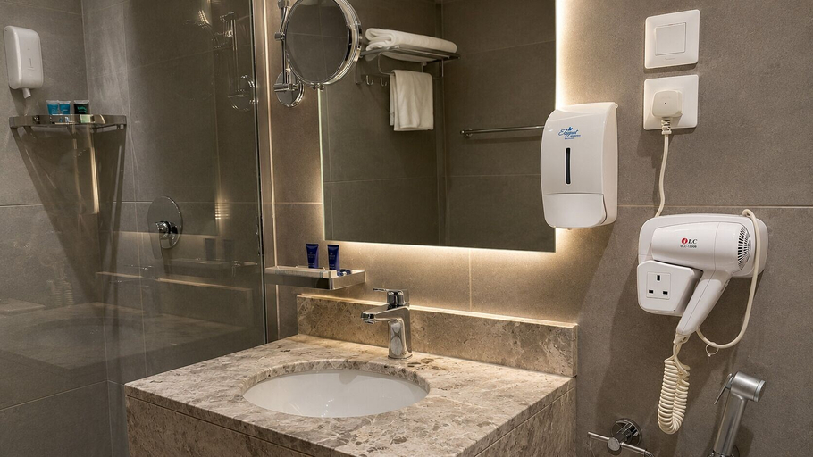 Bathroom 5, Nars Plus Serviced Apartments - Al Nuzha, Jeddah