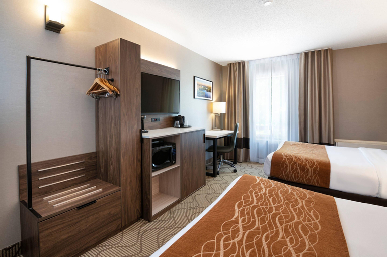 Bedroom 3, Comfort Inn Lakeshore, Nipissing
