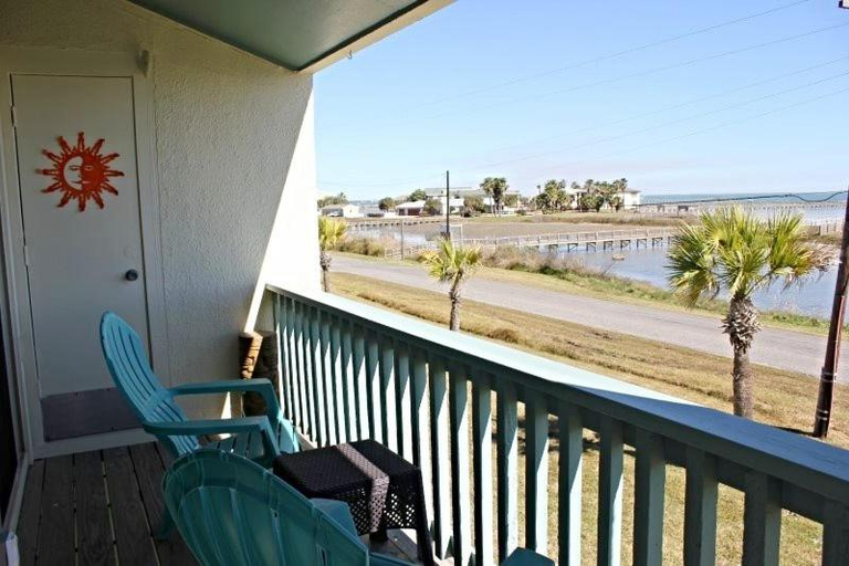 Others 5, Golden Gull, Aransas