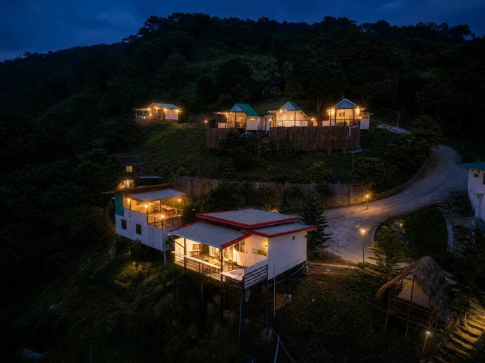 Front of property - evening/night 4, Doi Lan Homestay, Mae Suai