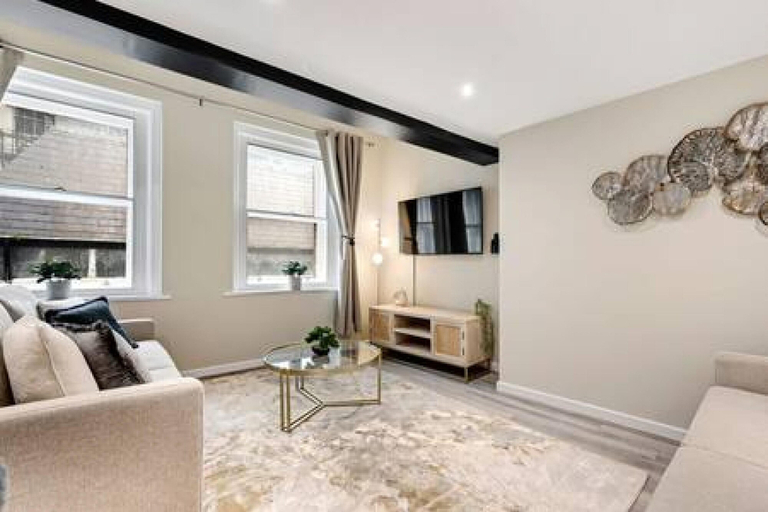 Room 3, Host Stay Halifax House Living, Sefton