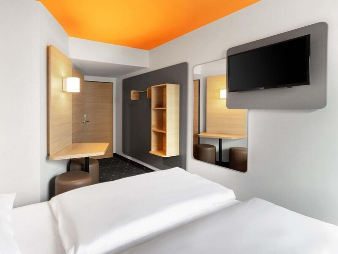 Bedroom 3, B&B HOTEL Essen-City, Essen