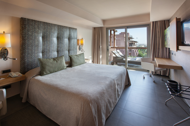 Bedroom 3, Lopesan Baobab Resort, Las Palmas