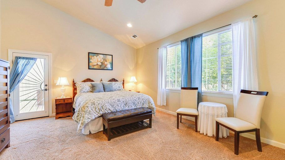 Interior 4, Peace of Mind by Avantstay Fenced BBQ Yard + Game Table Paso Robles, San Luis Obispo