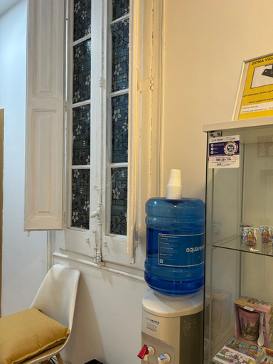 Others 5, Hostal Delfos, Barcelona