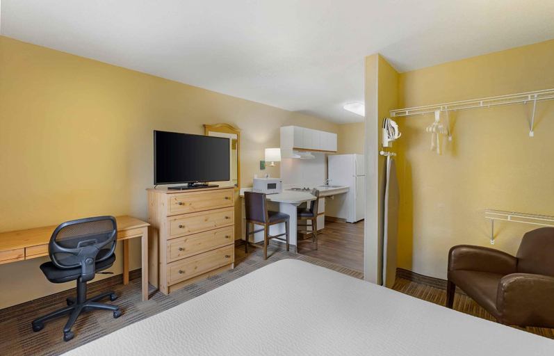 Bedroom 3, Extended Stay America Suites St Louis Westport Central, Saint Louis