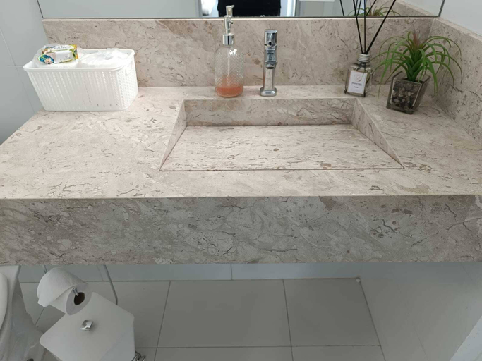 Bathroom 2, Edícula 55 M2 aceita pequenos pets, Foz do Iguaçu